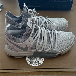 KD Nike Light Grey Knit Low-Top Sneakers